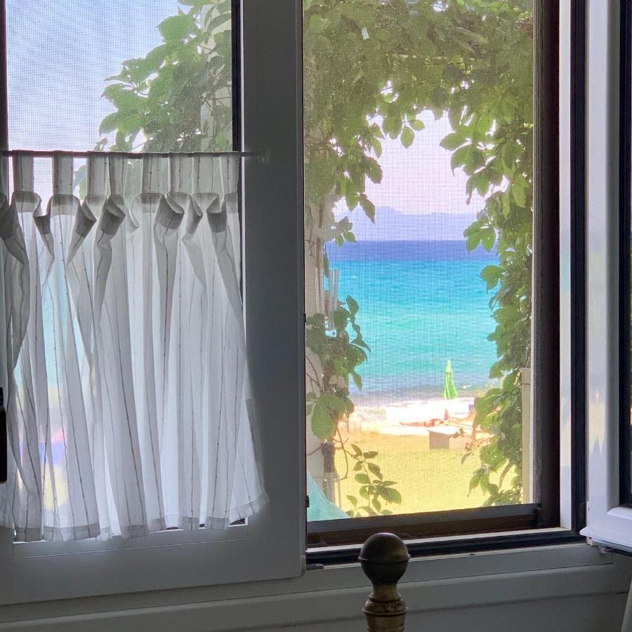 On The Beach Apartment بوليخرونو المظهر الخارجي الصورة